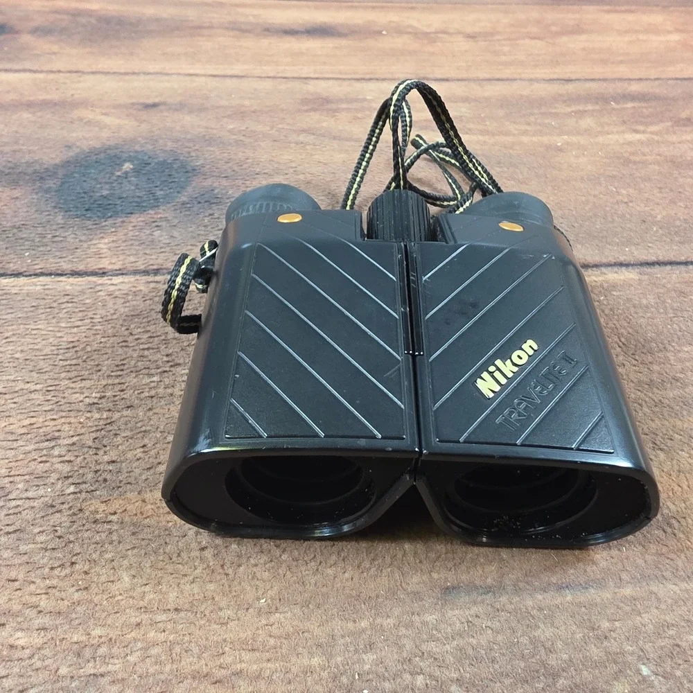 Nikon Travelite II Binoculars Adult 9x25 Black Good 5.6 Field of View Case